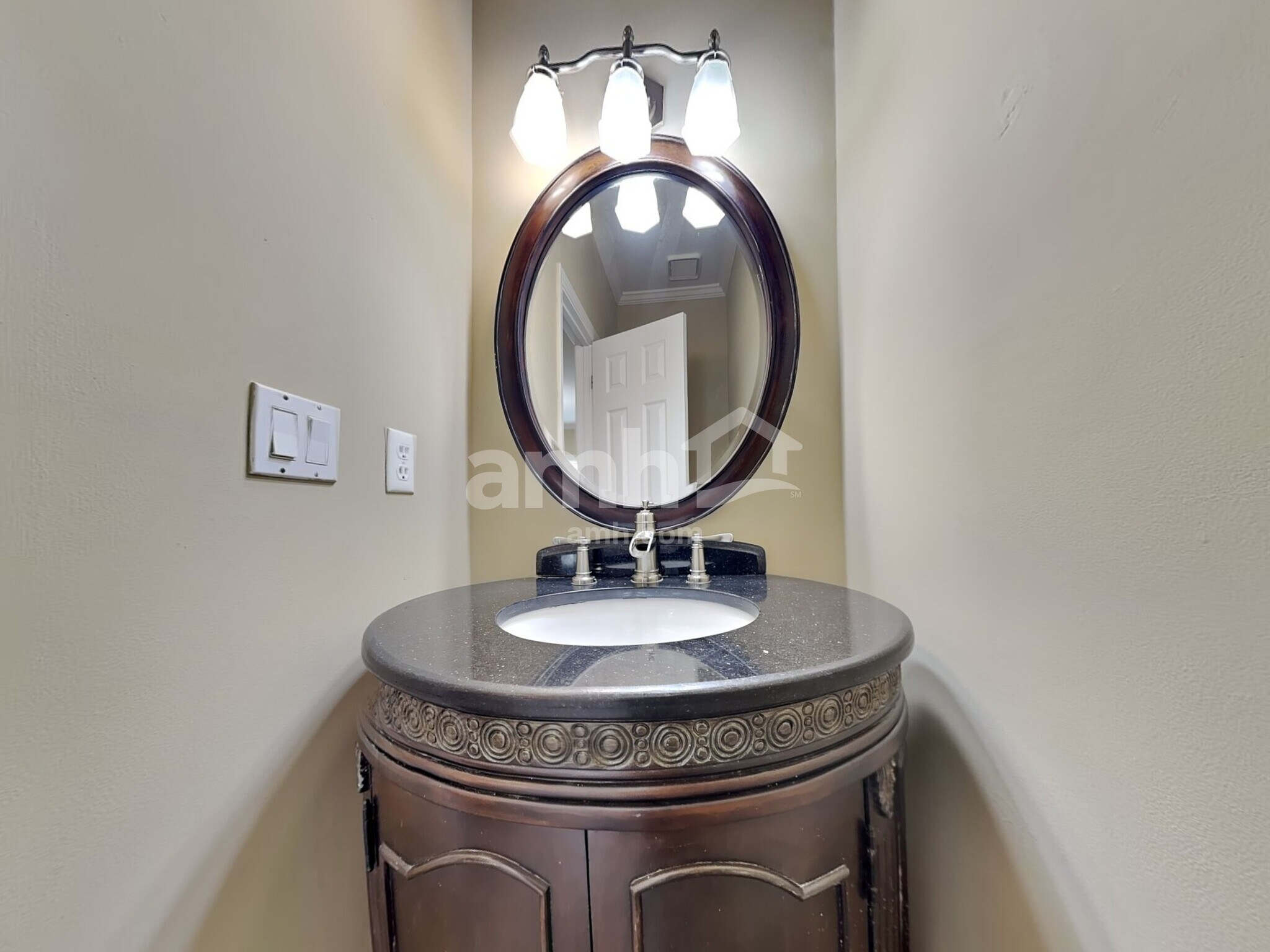 Building Photo - 6105 Braidwood Ct