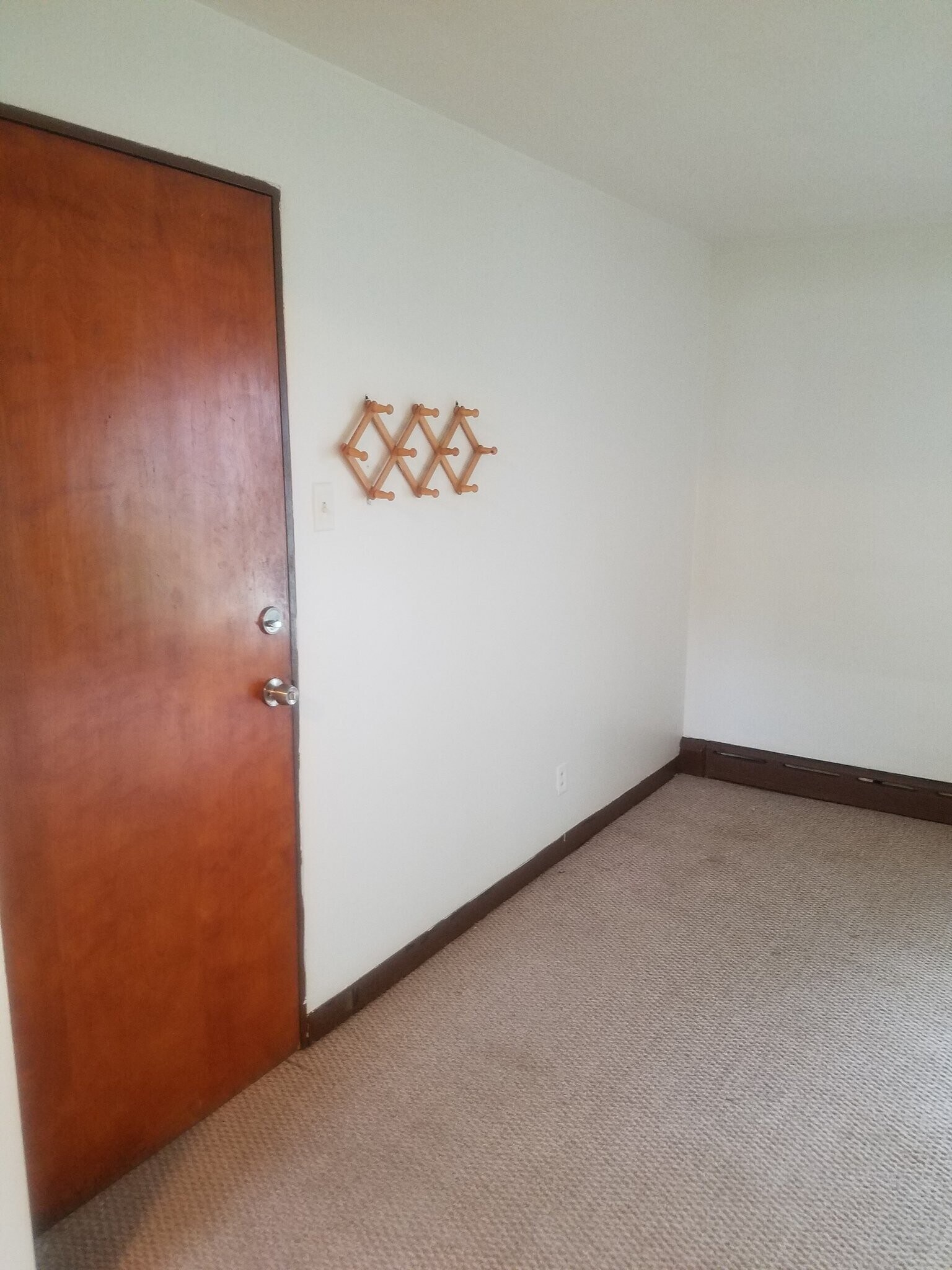 Building Photo - 8405 Buffalo Ave