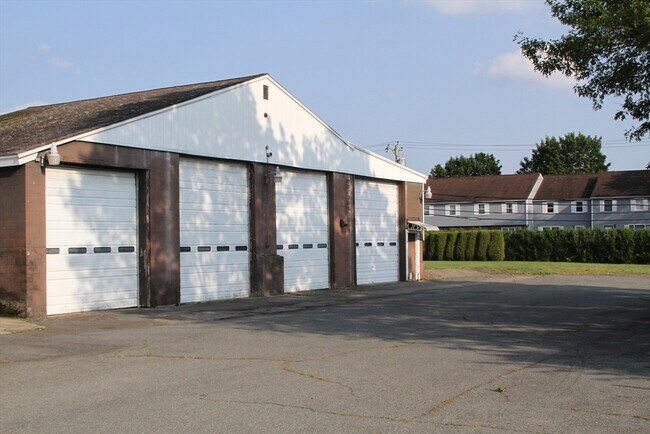 Building Photo - 151 Canton St
