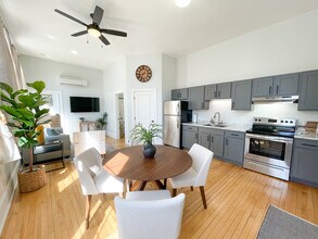 Building Photo - 341 Water St