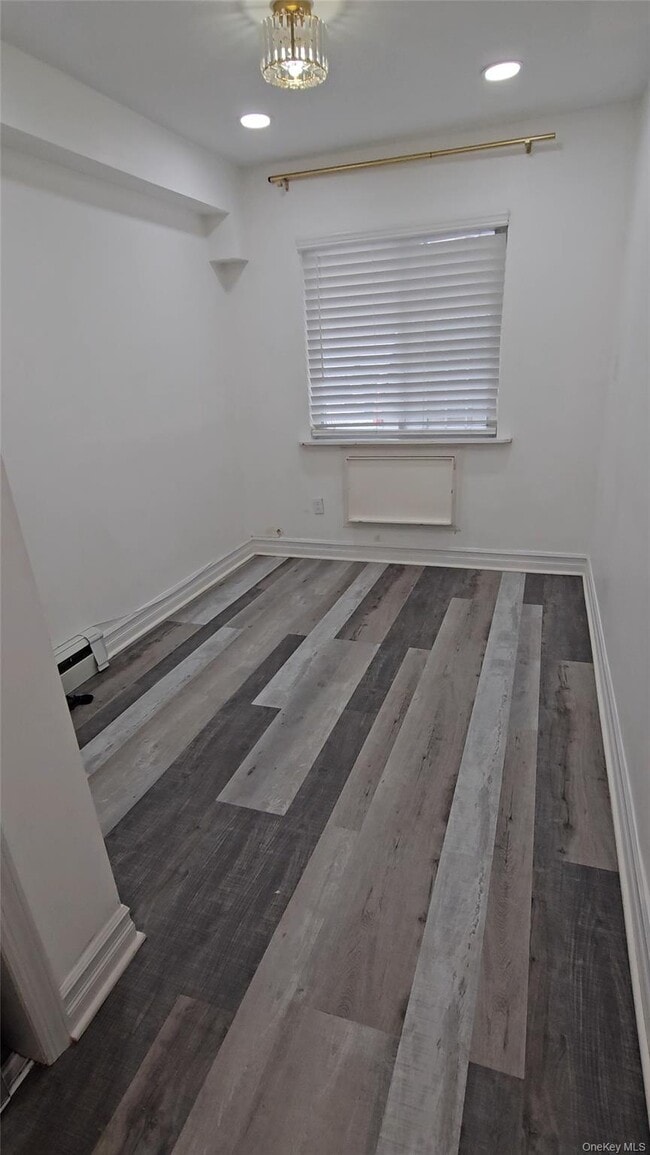 Building Photo - 101-25 111th St