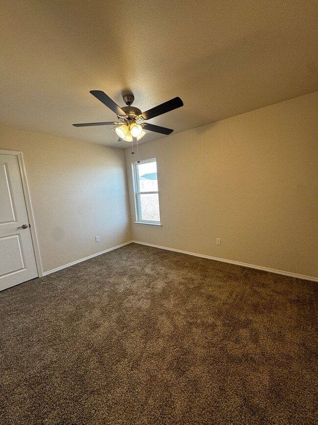 Building Photo - New construction!!! Beacon Pointe 3/2/2 $250.00 off 1st month's rent