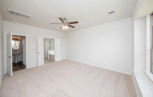 Building Photo - 32402 Clouser Crawdad Ct