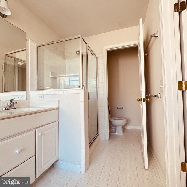 Building Photo - 8936 Singleleaf Cir