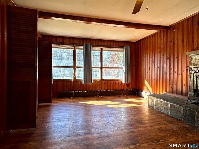 Building Photo - 407 CT-2