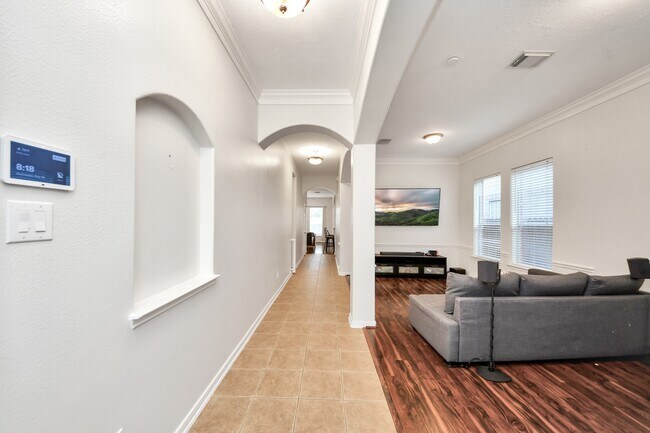 Building Photo - 4118 Ferro St