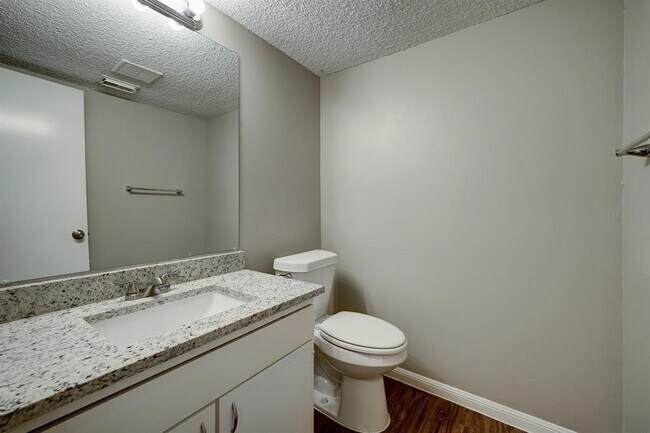 Building Photo - 10306 Hammerly Blvd