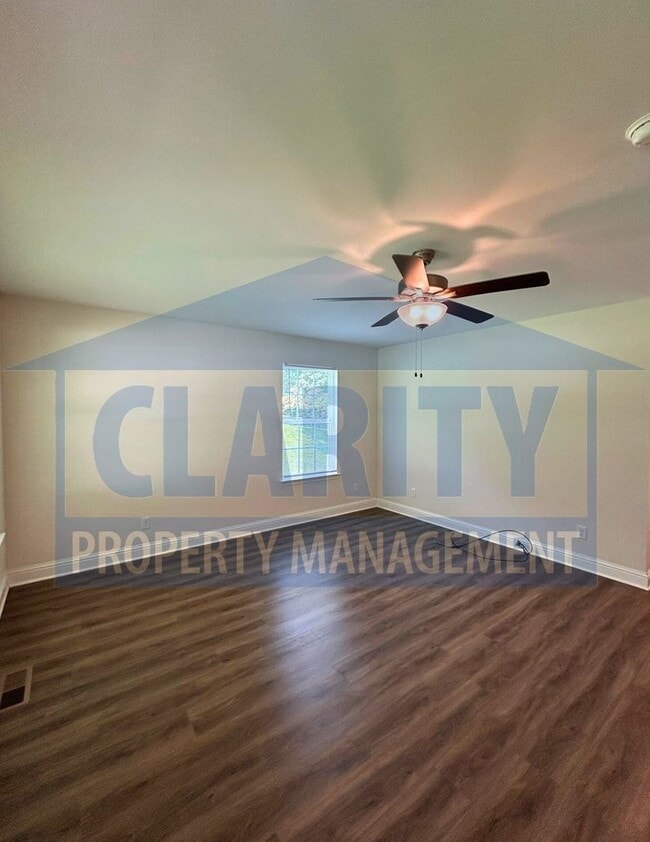 Building Photo - Newly constructed House w/ 3 Bedrooms!
