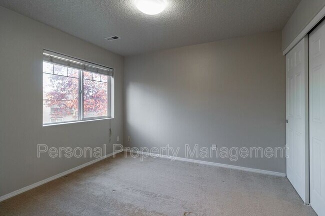 Building Photo - 17407 SE 23rd Way