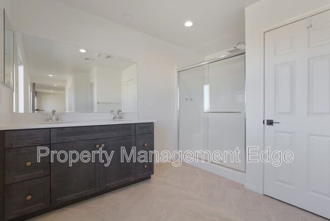 Building Photo - 28426 Joey Ct
