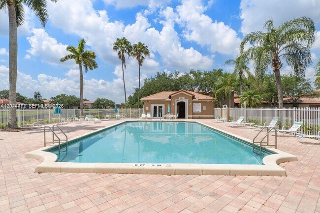 Building Photo - 16035 Emerald Cove Rd
