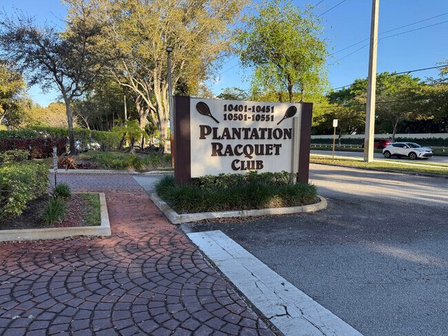 Building Photo - 10451 W Broward Blvd