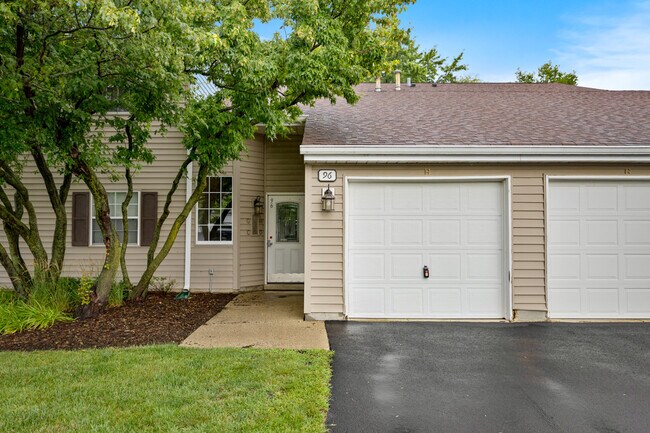 Building Photo - 96 Gant Cir