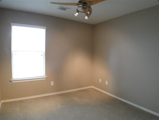 Building Photo - 5414 Trammel Dr