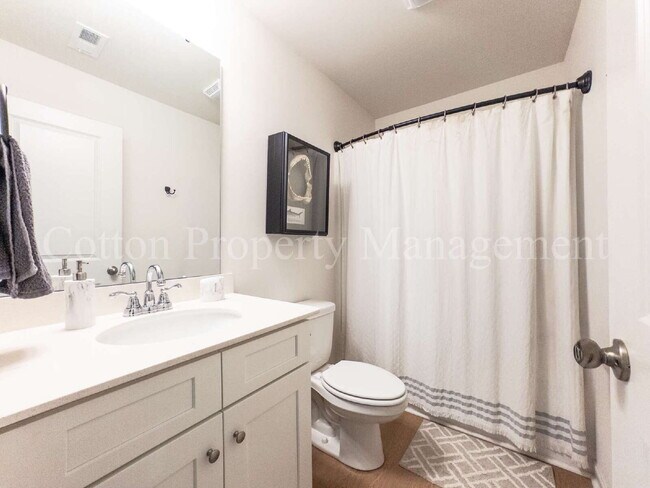 Building Photo - 3083 Day Dream Ln