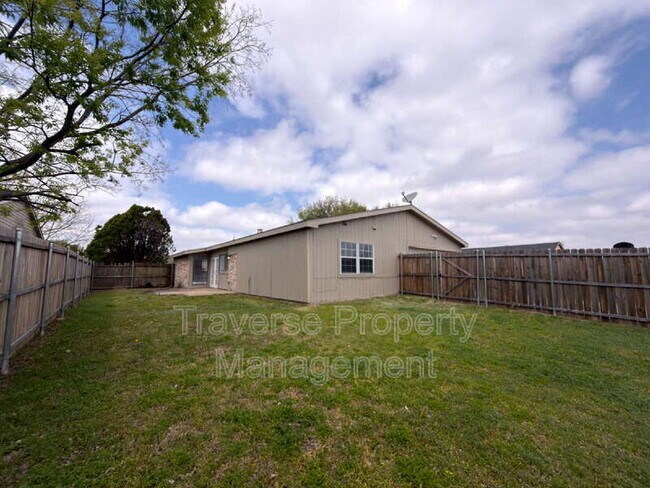 Building Photo - 5217 Aberdean Trail