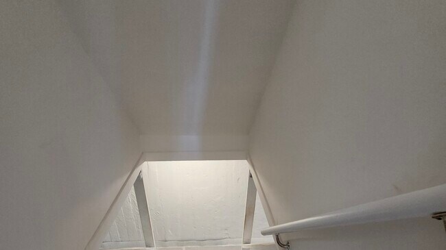 Building Photo - 2156 Downey Rd