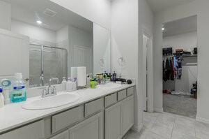 Building Photo - 2115 Clarion Dr