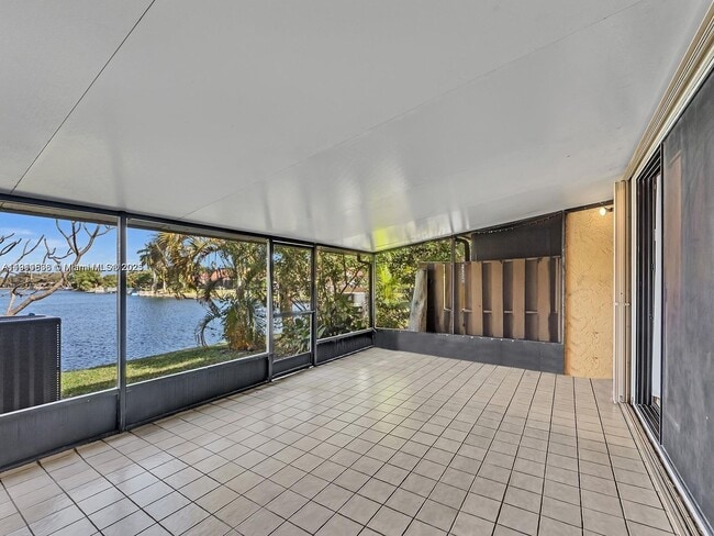 Building Photo - 2701 SW 58th Manor