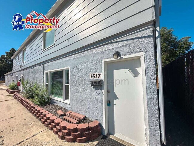 Building Photo - 1625 S Taggart St