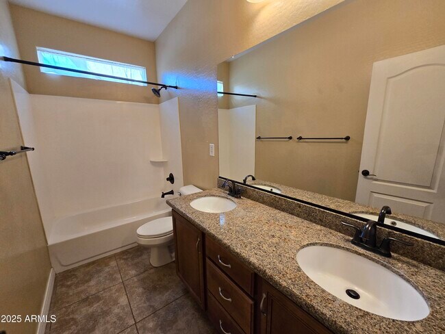 Building Photo - 4540 E Portola Valley Dr