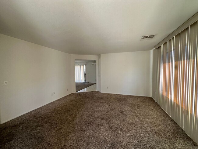 Building Photo - SINGLE LEVEL HOME IN MARICOPA