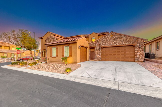 Building Photo - 5 Bedroom Corner Lot Home in Gated Community!