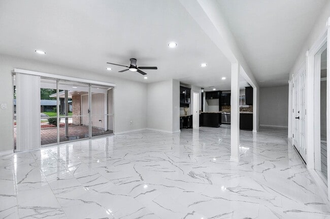 Building Photo - 1610 Richvale Ln