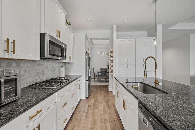 Building Photo - 15934 Whippoorwill Cir