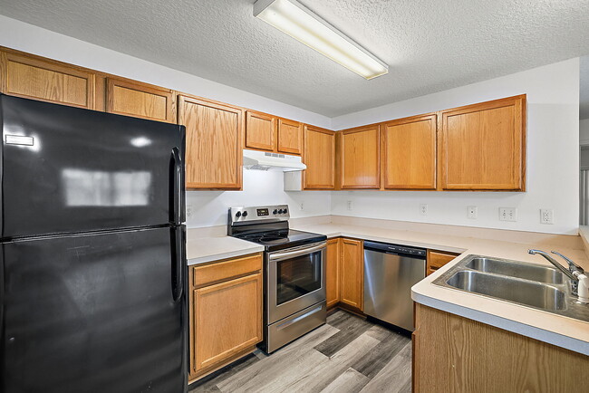 Building Photo - 526 Paulling Dr