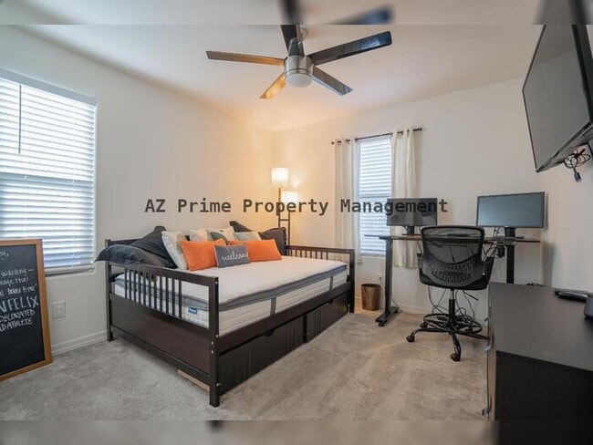 Building Photo - 3814 S 58th Dr