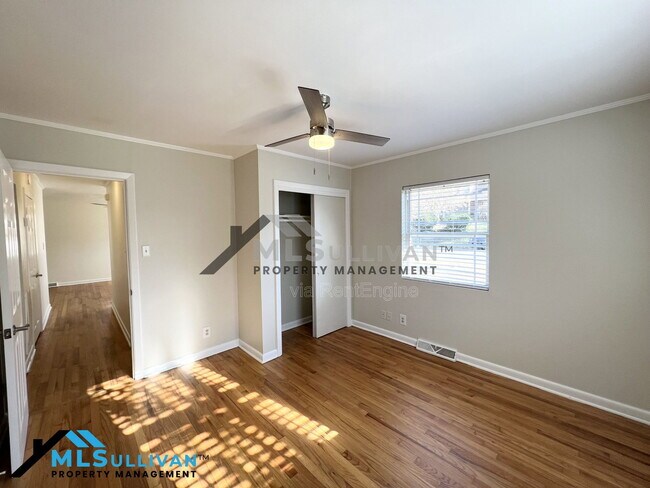 Building Photo - 2408 Otis St