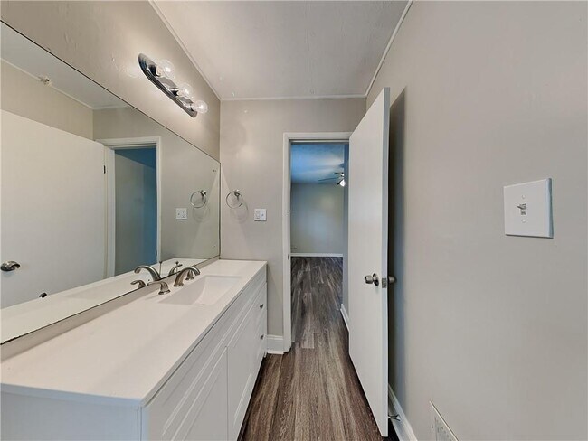 Building Photo - 5992 Monterey Dr