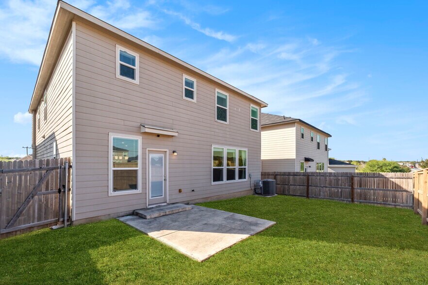 Building Photo - 3420 Taurus Sky