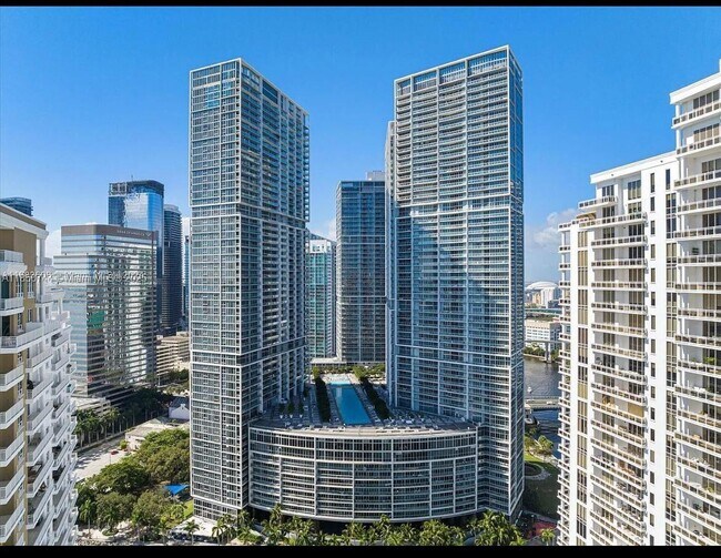Building Photo - 475 Brickell Ave
