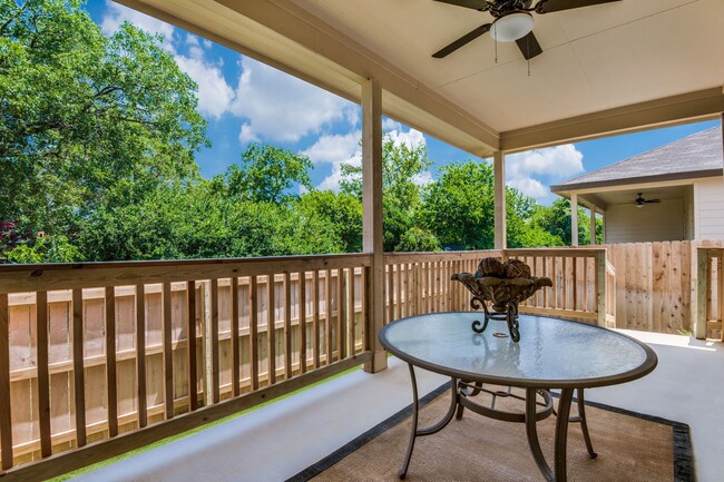 Building Photo - Luxury 2-story | 3-bedroom | 2.5-bath  dup...