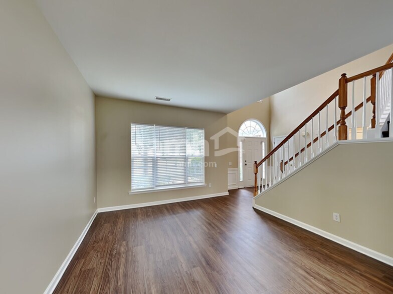 Building Photo - 10638 Claude Freeman Dr