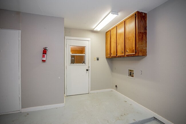 Building Photo - Great Home in a Great Neighborhood