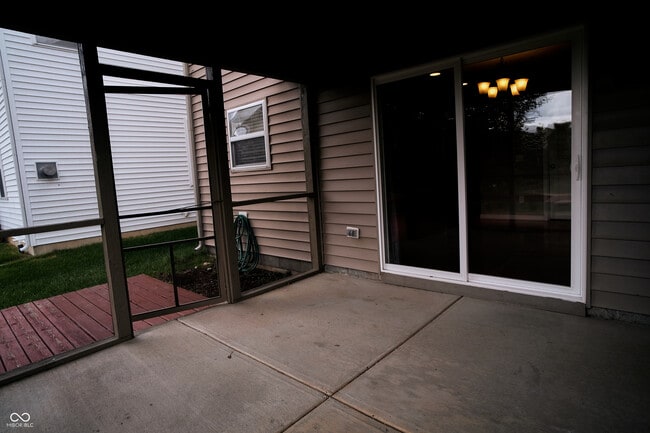 Building Photo - 11813 Traymoore Dr