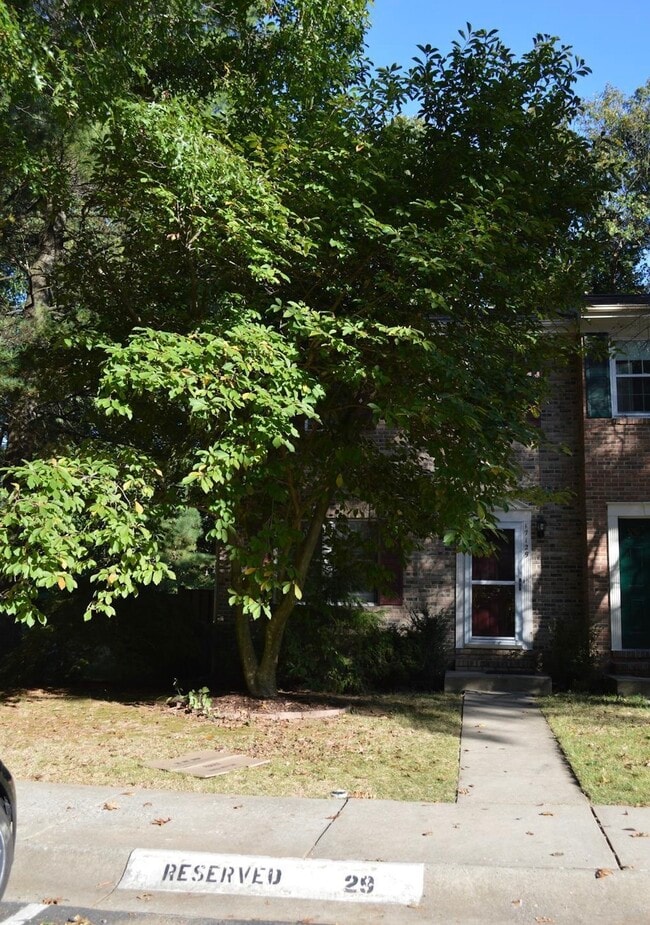 Building Photo - 17129 Briardale Rd