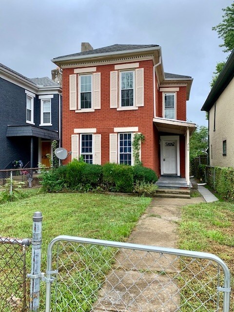 Primary Photo - 268 N 17th St