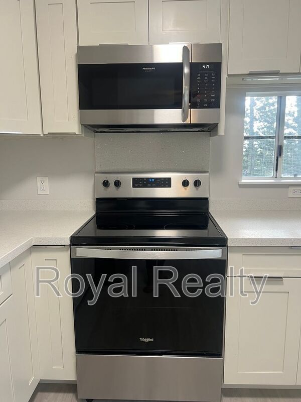 Building Photo - 95-1015 Kaapeha Street