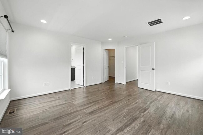 Building Photo - 8162 Agnes Ln