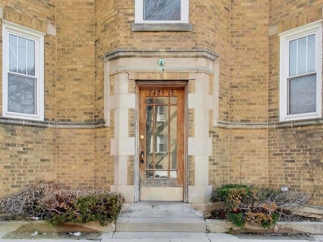 Building Photo - 7425 N Campbell Ave