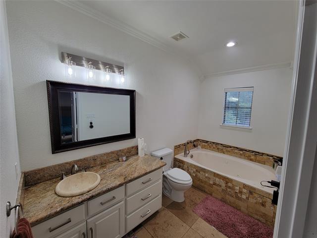 Building Photo - 4263 Towne Lake Ct