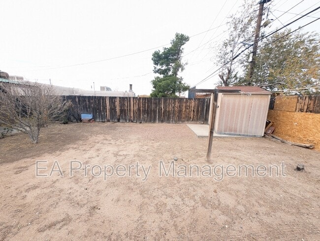 Building Photo - 1202 Truman St SE