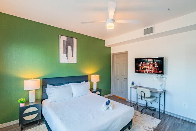 Building Photo - 9600 W Georgia Ave