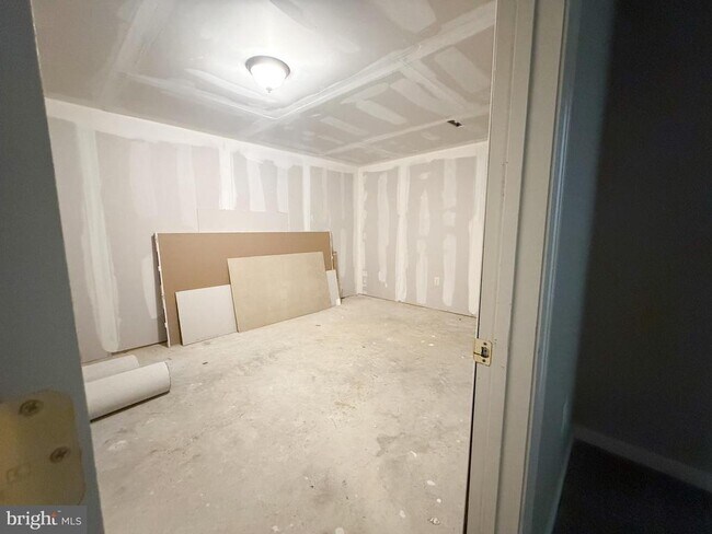 Building Photo - 204 Langley Ct