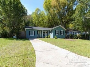 Building Photo - 4513 Versailles Dr