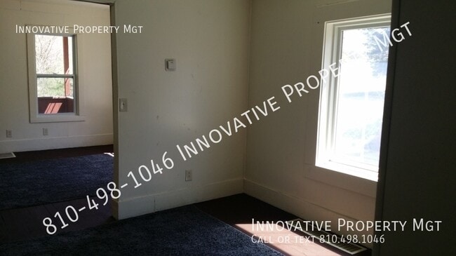 Building Photo - 3097 Hatherly-